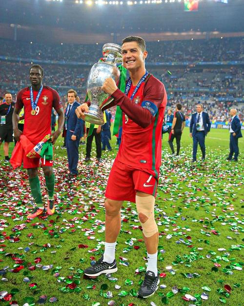 哈曼：目前看来，德国绝对不在最有力的世界杯夺冠热门之列（哈曼：就目前形势看，德国绝非世界杯最强夺冠热门）