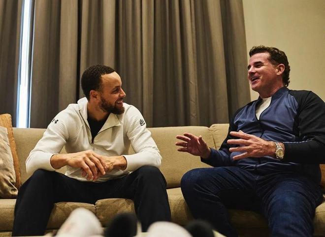 德隆：詹姆斯对东契奇无感，而且他不太愿意留在湖人（德隆爆料：詹姆斯对东契奇兴趣不大，留守湖人意愿不强）