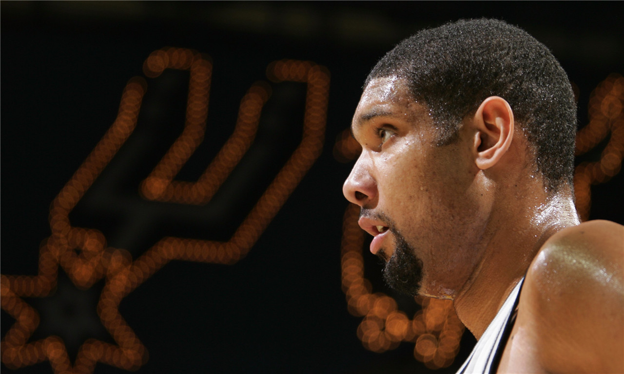 不想要萨拉赫？沙特球队老板：萨拉赫年龄太大了，维尼修斯更好（沙特球队老板否认追逐萨拉赫：年龄偏大，更看好维尼修斯）